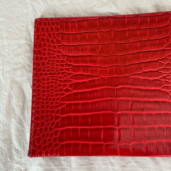 ☘️ Red Leather Wristlet with Side Pocket - Picture 3 of 7